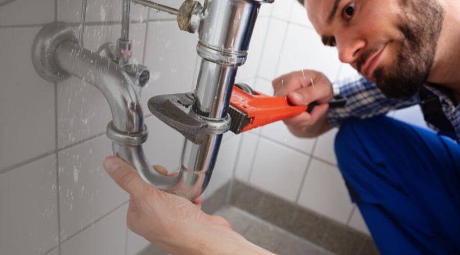 Local tankless water heater installation in Peoria Heights, IL